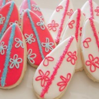 Girlie Surfboard Cookies